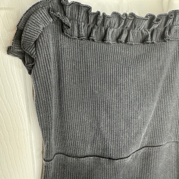 ARITZIA SUNDAY BEST Black Ribbed Mini Skater Dress‎ Ruffle Detail Size Small - Picture 6 of 6